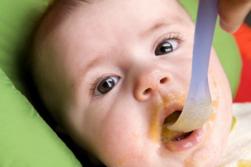 Σε ποια ηλικία ξεκινάει ο απογαλακτισμός και τι πρέπει να προσέξετε;