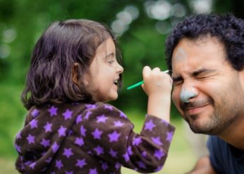 Οι χωρισμένοι μπαμπάδες έστειλαν επιστολή στον Πρωθυπουργό με αιτήματα για το καλό των παιδιών τους