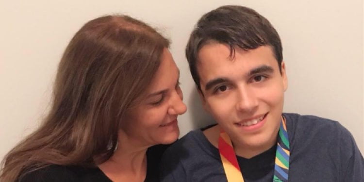 Κορωνοϊός: Το «ευχαριστώ» μίας μητέρας στον πρωθυπουργό επειδή άκουσε την έκκλησή της