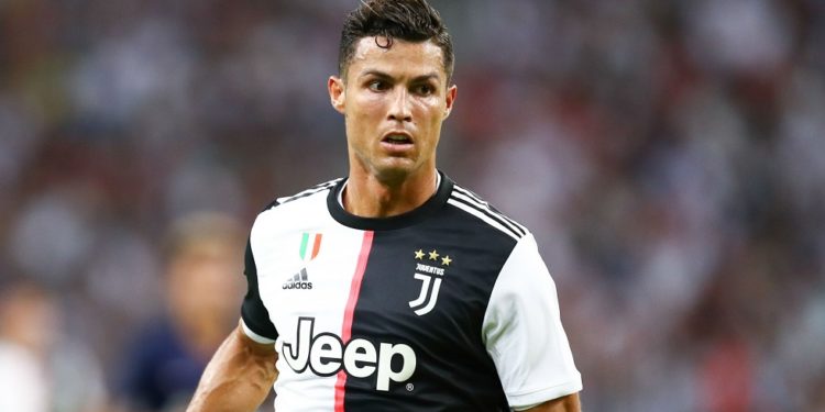 Cristiano Ronaldo σπιτική γυμναστική μόνο για πατέρες